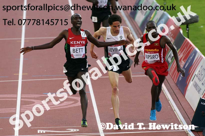 Moses Kipsiro (Uganda) wins the mens 10000 metres from Josphat Kipkoech Bett (Kenya) and 3rd Cameron Levins at the Commonwealth Games, Glasgow. Photo: David T. Hewitson/Sports for All Pics